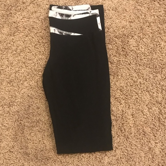 🛍 3/$24 BUNDLE SO Bootcut Yoga Pants Size Small - Picture 6 of 16